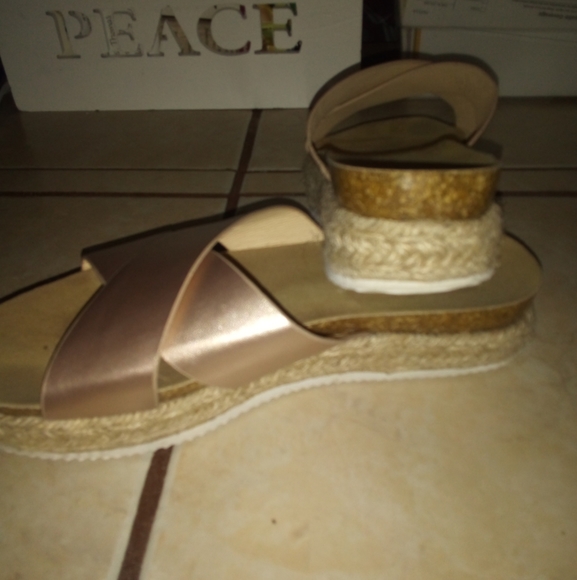 Sandals - Picture 2 of 2